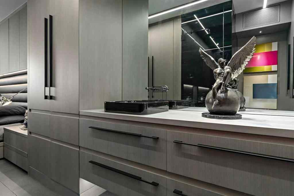 MLS® A2256406 - Unit #404 629 Royal Avenue SW in Lower Mount Royal Calgary, Residential