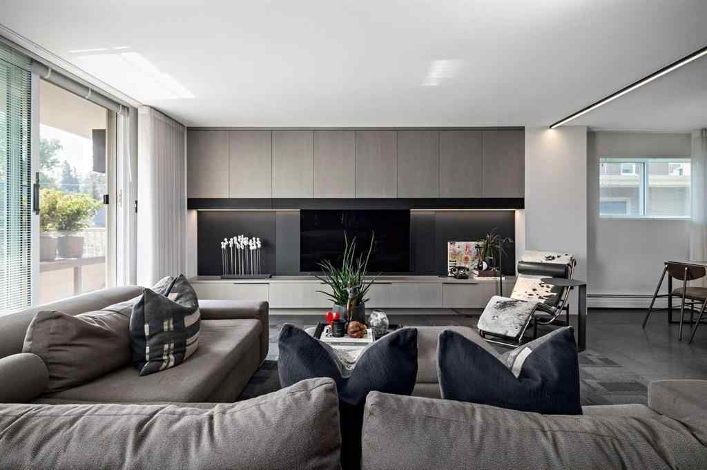 MLS® A2256406 - Unit #404 629 Royal Avenue SW in Lower Mount Royal Calgary, Residential