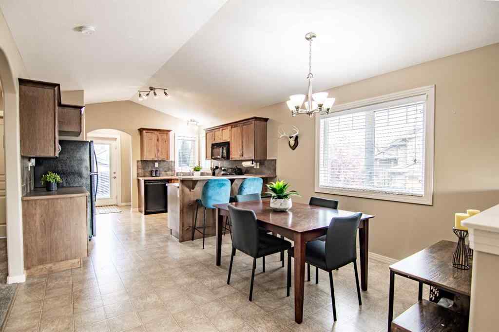 MLS® A2256407 - 10 Reynolds Road  in Ryders Ridge Sylvan Lake, Residential