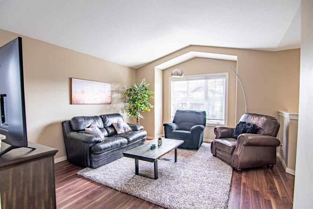 MLS® A2256407 - 10 Reynolds Road  in Ryders Ridge Sylvan Lake, Residential