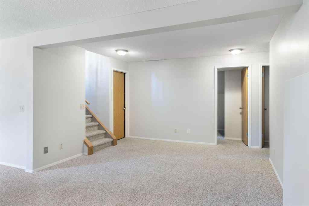 MLS® A2256408 - 28 Millrise Close SW in Millrise Calgary, Residential