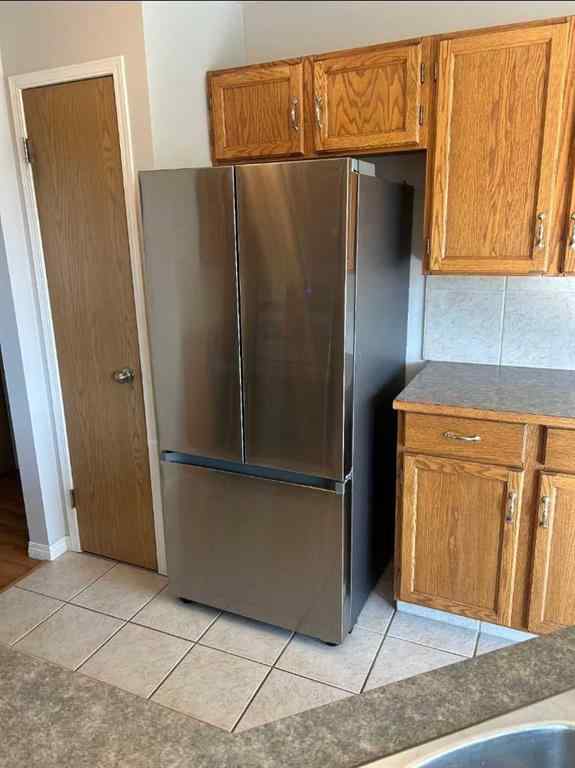 MLS® A2256408 - 28 Millrise Close SW in Millrise Calgary, Residential