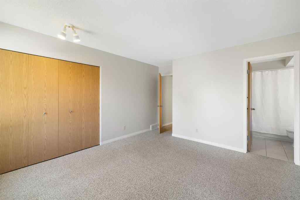 MLS® A2256408 - 28 Millrise Close SW in Millrise Calgary, Residential