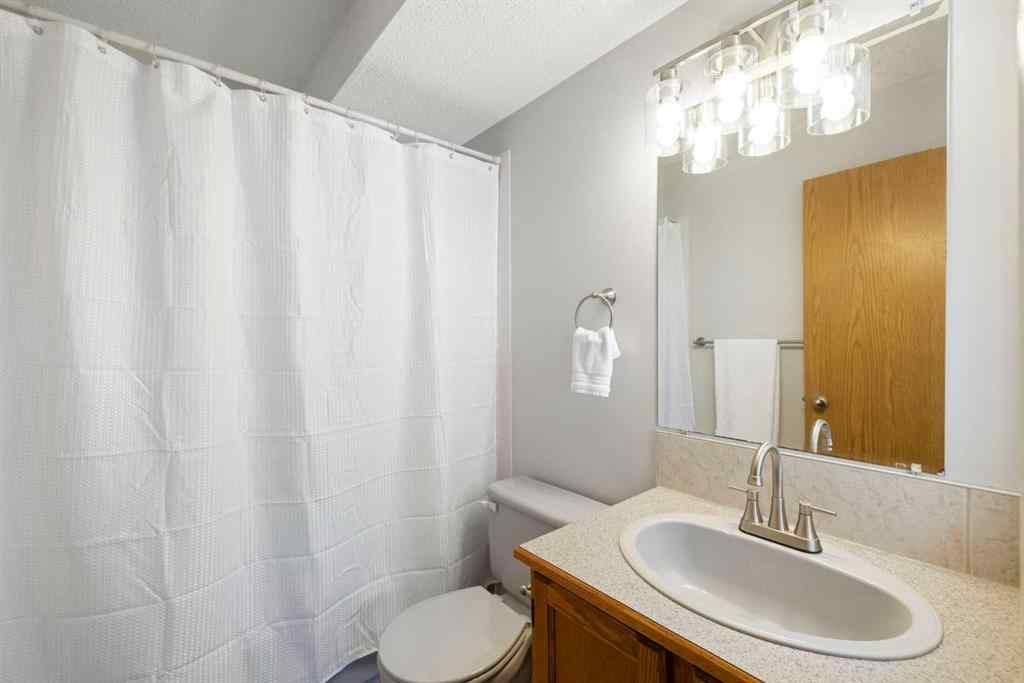 MLS® A2256408 - 28 Millrise Close SW in Millrise Calgary, Residential