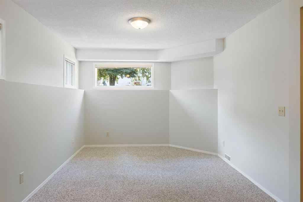 MLS® A2256408 - 28 Millrise Close SW in Millrise Calgary, Residential