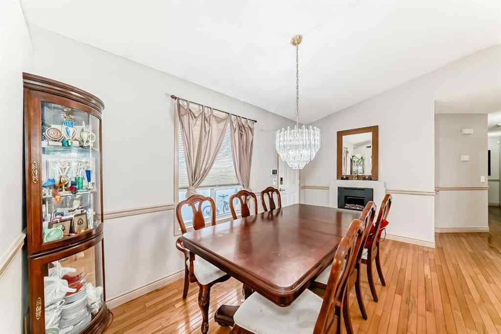 MLS® A2256410 - 189 Applemead Close SE in Applewood Park Calgary, Residential