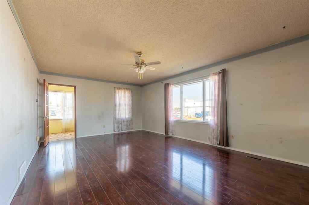 MLS® A2256411 - 1828 49 Avenue  in Wallacefield Lloydminster, Residential