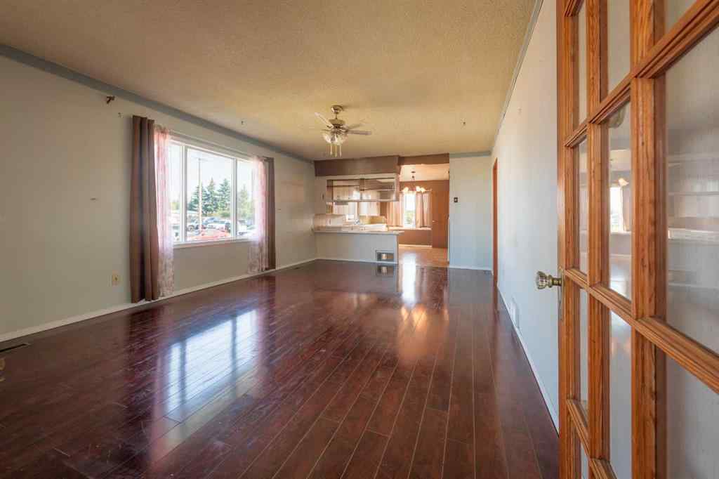 MLS® A2256411 - 1828 49 Avenue  in Wallacefield Lloydminster, Residential