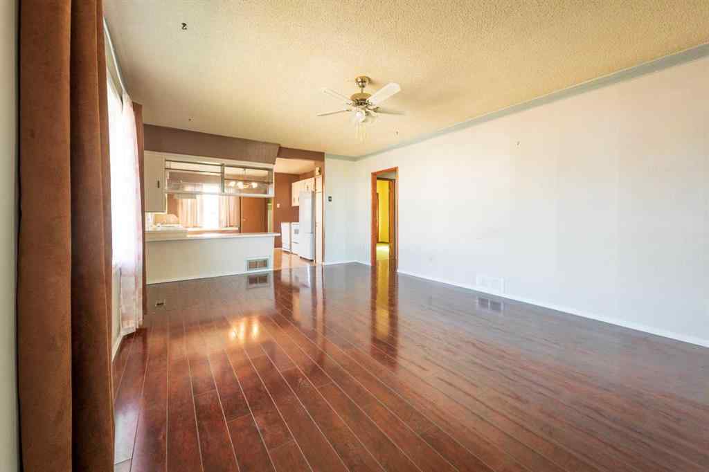 MLS® A2256411 - 1828 49 Avenue  in Wallacefield Lloydminster, Residential