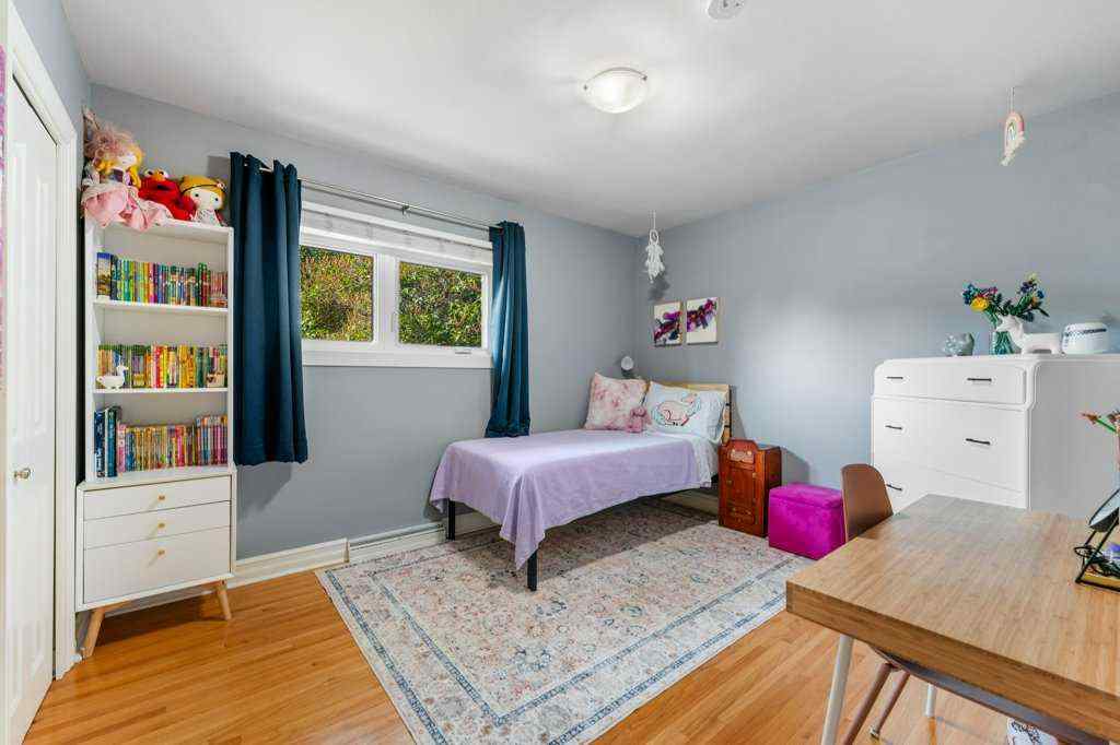 MLS® A2256414 - 1131 15 Avenue NE in Renfrew Calgary, Residential