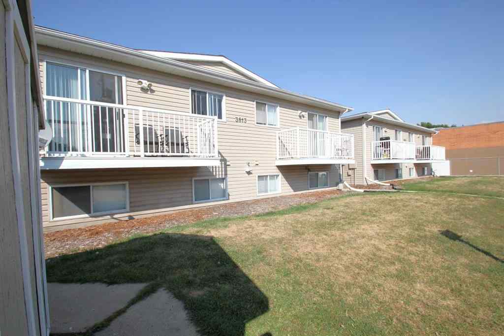 MLS® A2256418 - 3809-3813 50 Street  in Eastview Red Deer, Commercial