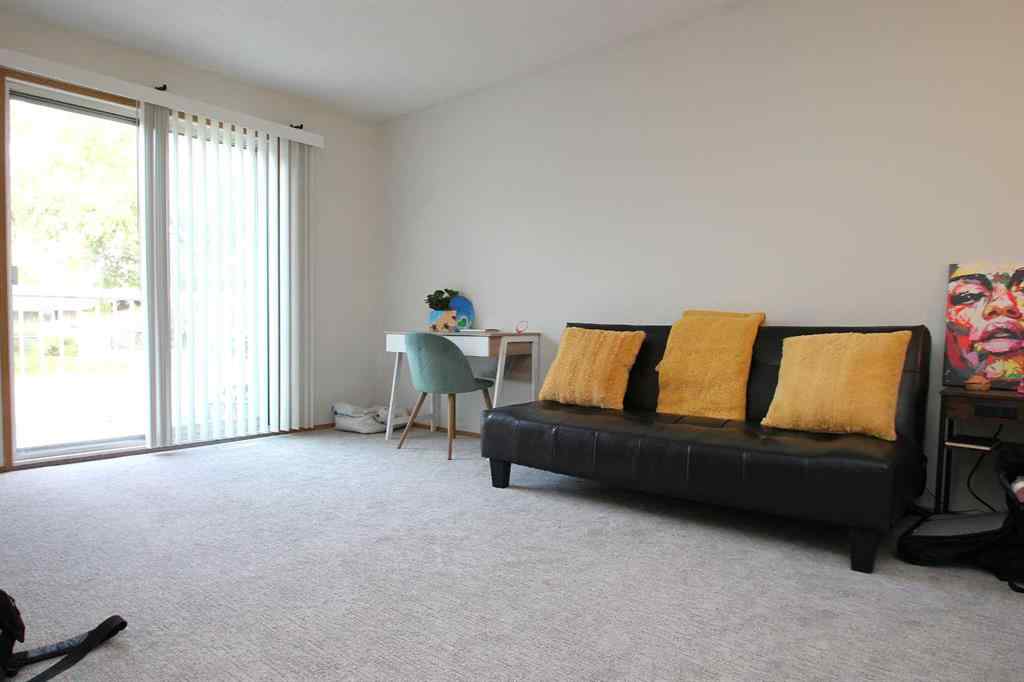 MLS® A2256418 - 3809-3813 50 Street  in Eastview Red Deer, Commercial