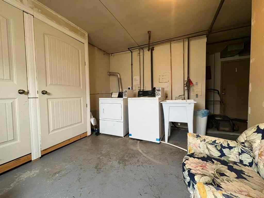MLS® A2256420 - Unit #1-6 1608 38 Street SW in Rosscarrock Calgary, Multi-Family