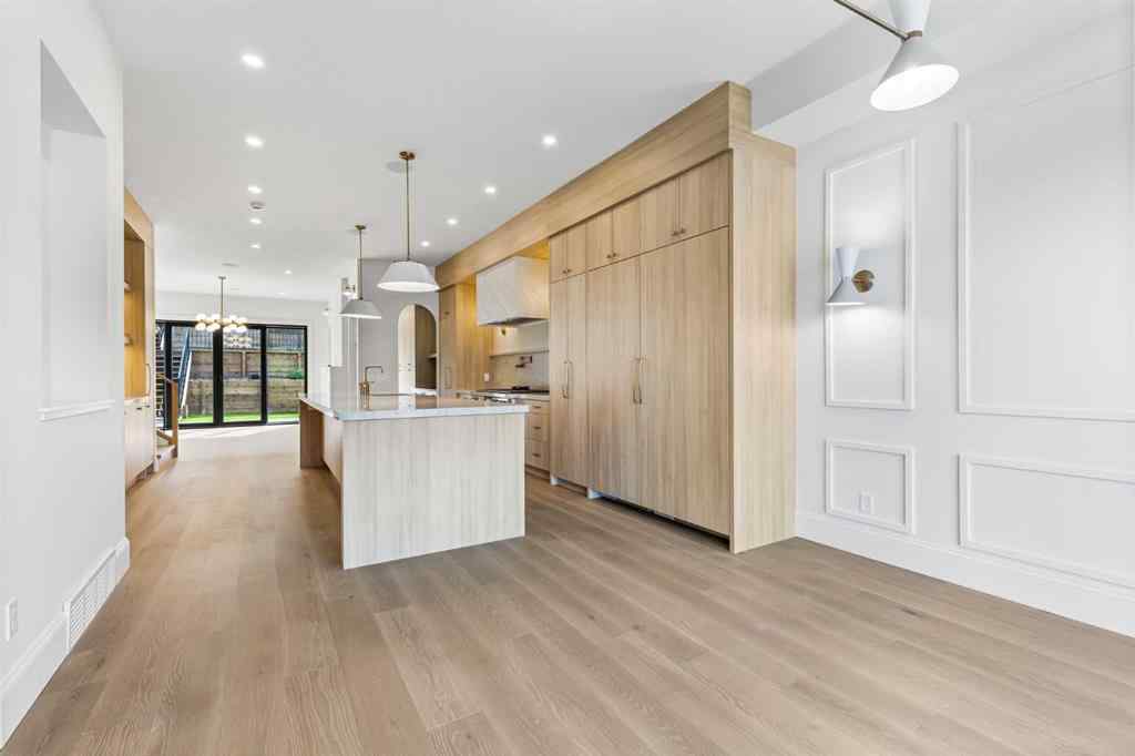 MLS® A2256424 - 2009 28 Avenue SW in South Calgary Calgary, Residential