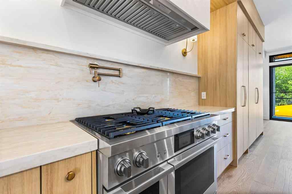 MLS® A2256424 - 2009 28 Avenue SW in South Calgary Calgary, Residential