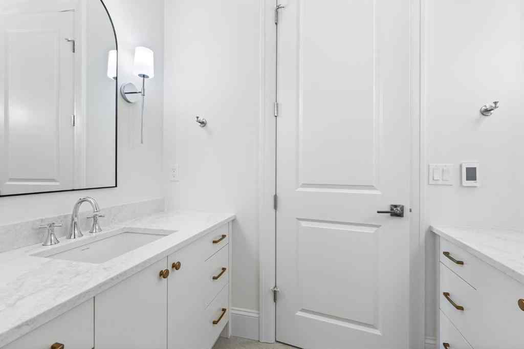 MLS® A2256427 - 2011 28 Avenue SW in South Calgary Calgary, Residential