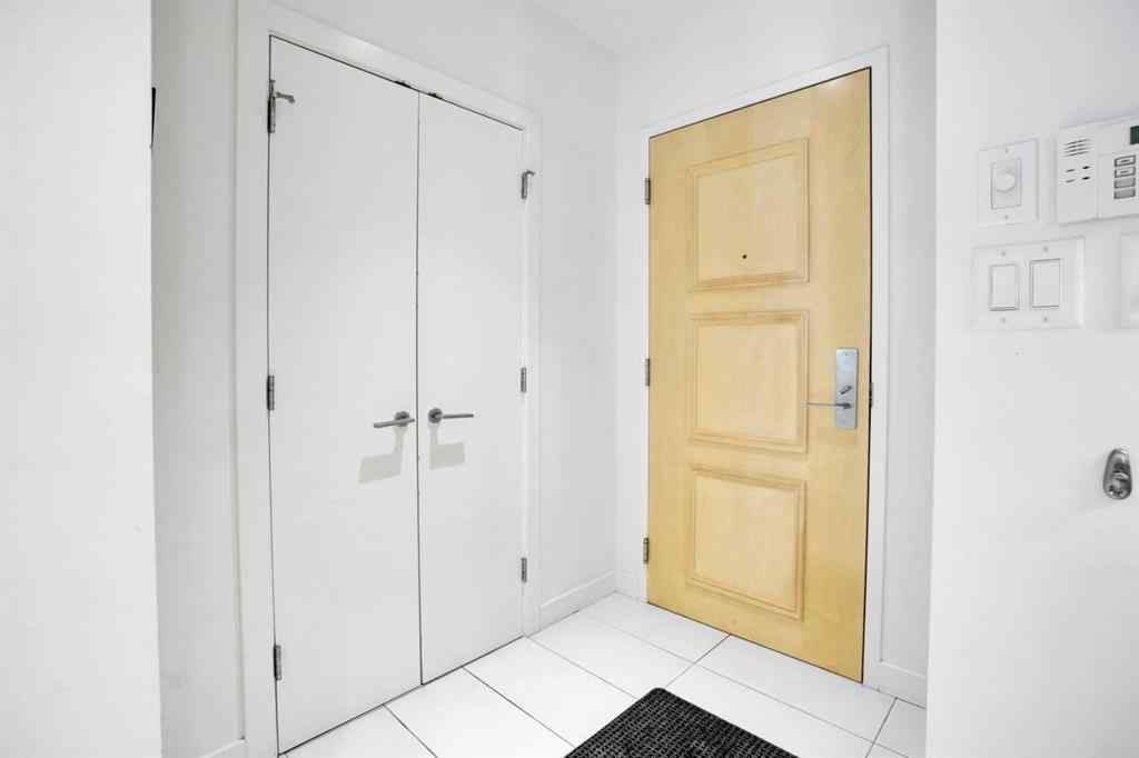 MLS® A2256429 - Unit #205 701 3 Avenue SW in Downtown Commercial Core Calgary, Residential