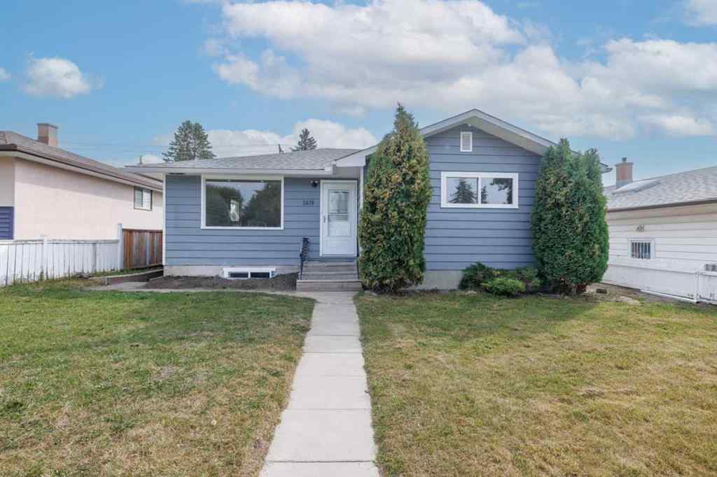 MLS® A2256432 - 2618 41 Street SE in Forest Lawn Calgary, Residential