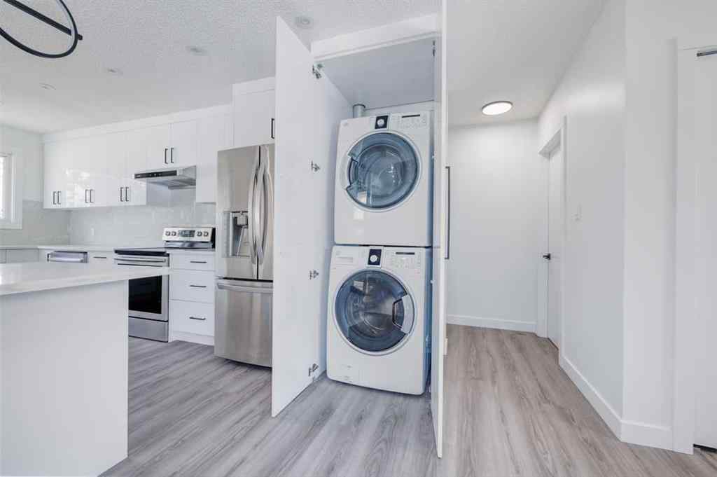 MLS® A2256432 - 2618 41 Street SE in Forest Lawn Calgary, Residential