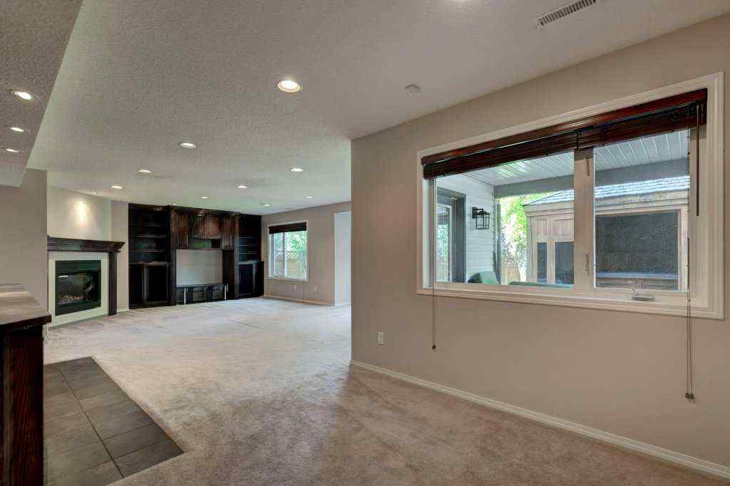 MLS® A2256433 - 3430 Douglasdale Boulevard SE in Douglasdale/Glen Calgary, Residential