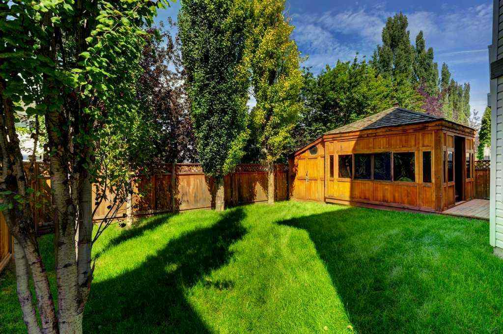 MLS® A2256433 - 3430 Douglasdale Boulevard SE in Douglasdale/Glen Calgary, Residential