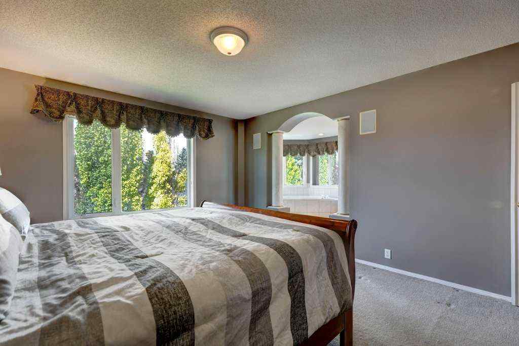 MLS® A2256433 - 3430 Douglasdale Boulevard SE in Douglasdale/Glen Calgary, Residential