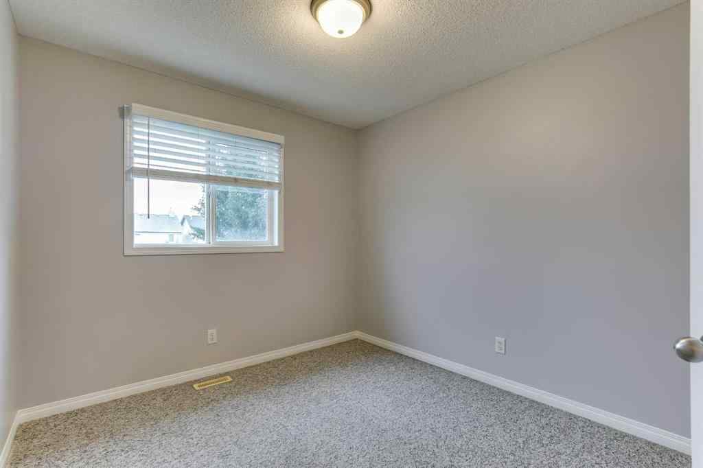 MLS® A2256441 - 124 Prestwick Villas SE in McKenzie Towne Calgary, Residential