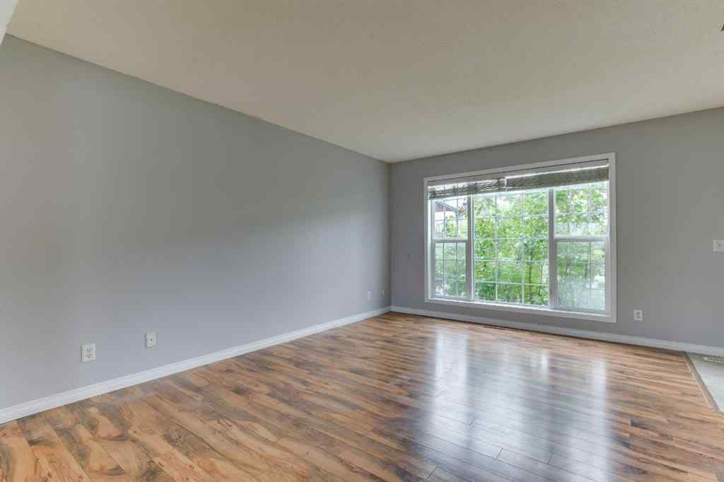 MLS® A2256441 - 124 Prestwick Villas SE in McKenzie Towne Calgary, Residential