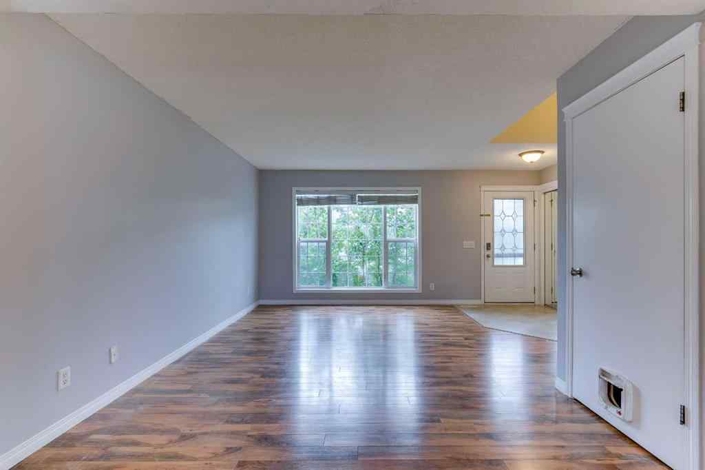 MLS® A2256441 - 124 Prestwick Villas SE in McKenzie Towne Calgary, Residential