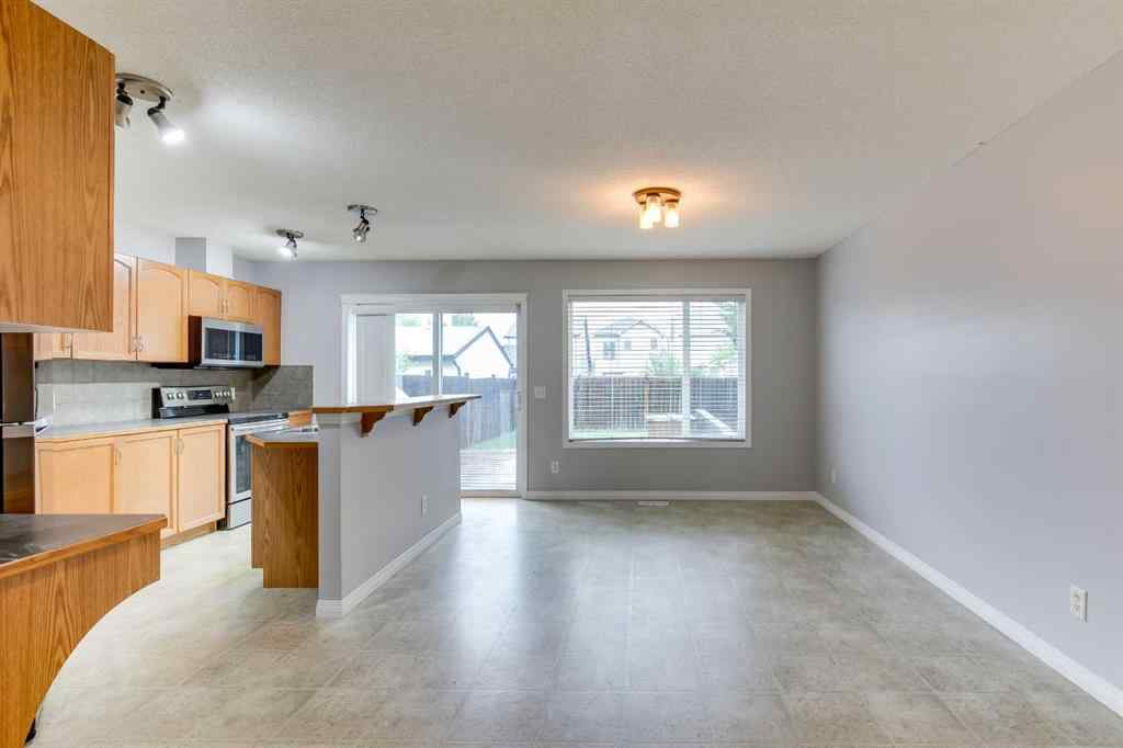 MLS® A2256441 - 124 Prestwick Villas SE in McKenzie Towne Calgary, Residential