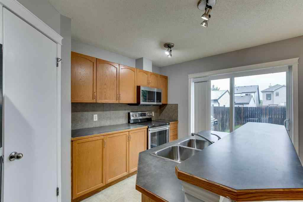 MLS® A2256441 - 124 Prestwick Villas SE in McKenzie Towne Calgary, Residential