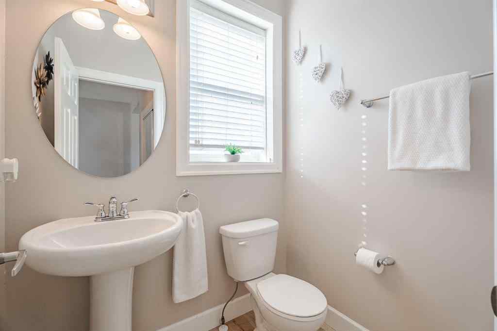 MLS® A2256442 - 110 Windwood Grove SW in Windsong Airdrie, Residential