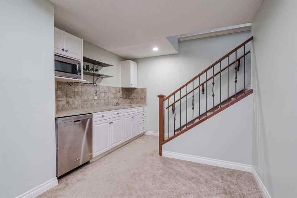 MLS® A2256444 - 47 Rockywood Circle NW in Rocky Ridge Calgary, Residential