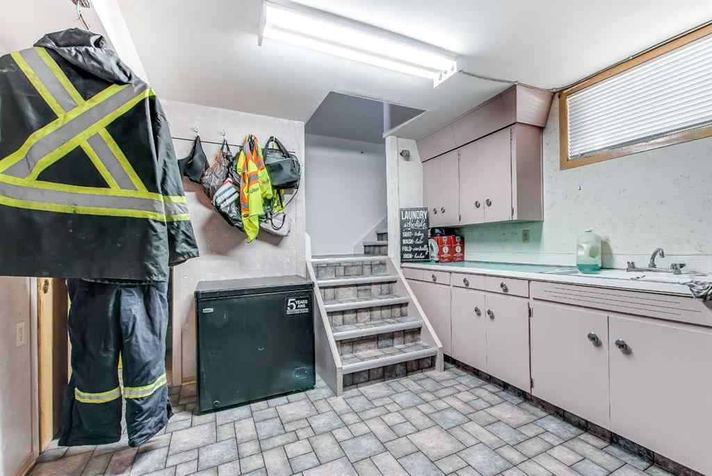 MLS® A2256446 - 76 Bray Crescent SW in SW Hill Medicine Hat, Residential