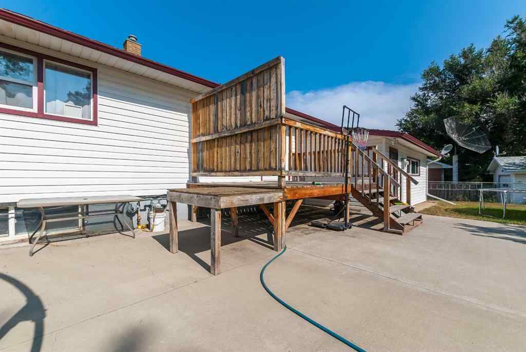 MLS® A2256446 - 76 Bray Crescent SW in SW Hill Medicine Hat, Residential