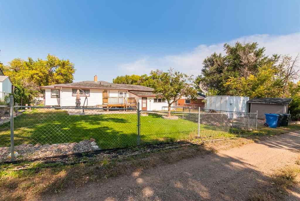 MLS® A2256446 - 76 Bray Crescent SW in SW Hill Medicine Hat, Residential