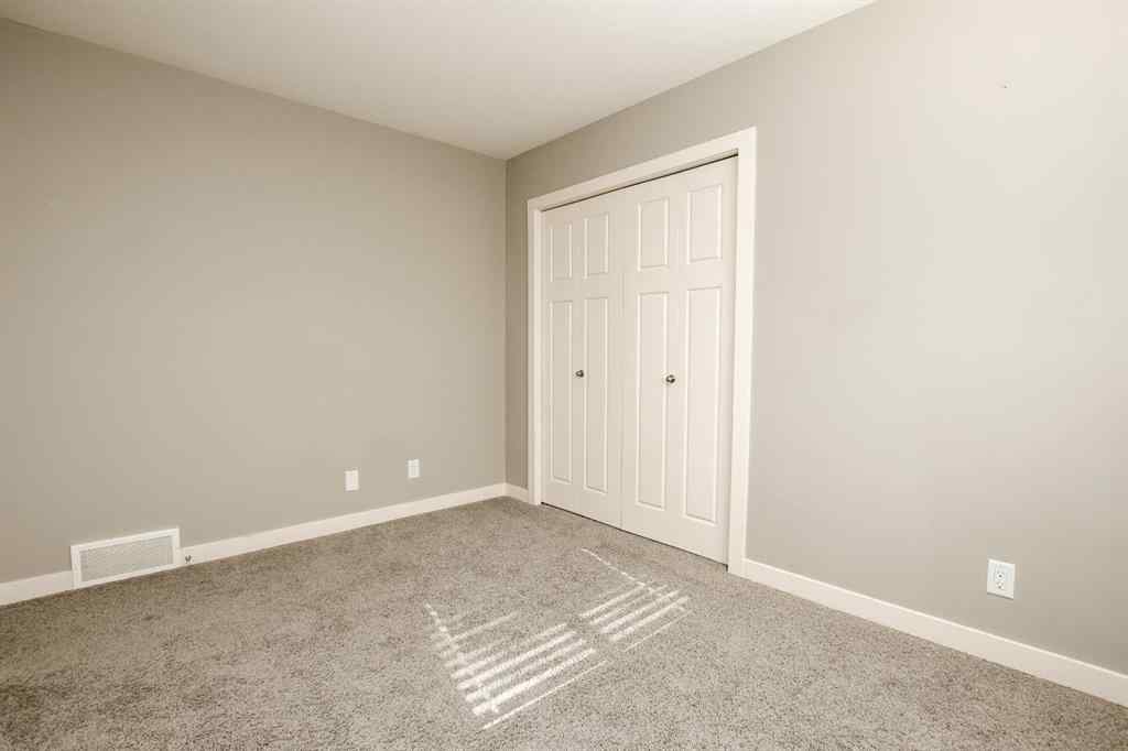 MLS® A2256447 - 14 Radcliff Way  in Ryders Ridge Sylvan Lake, Residential