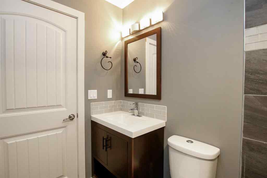 MLS® A2256447 - 14 Radcliff Way  in Ryders Ridge Sylvan Lake, Residential