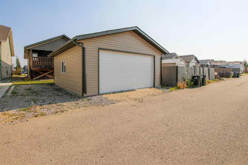 MLS® A2256447 - 14 Radcliff Way  in Ryders Ridge Sylvan Lake, Residential