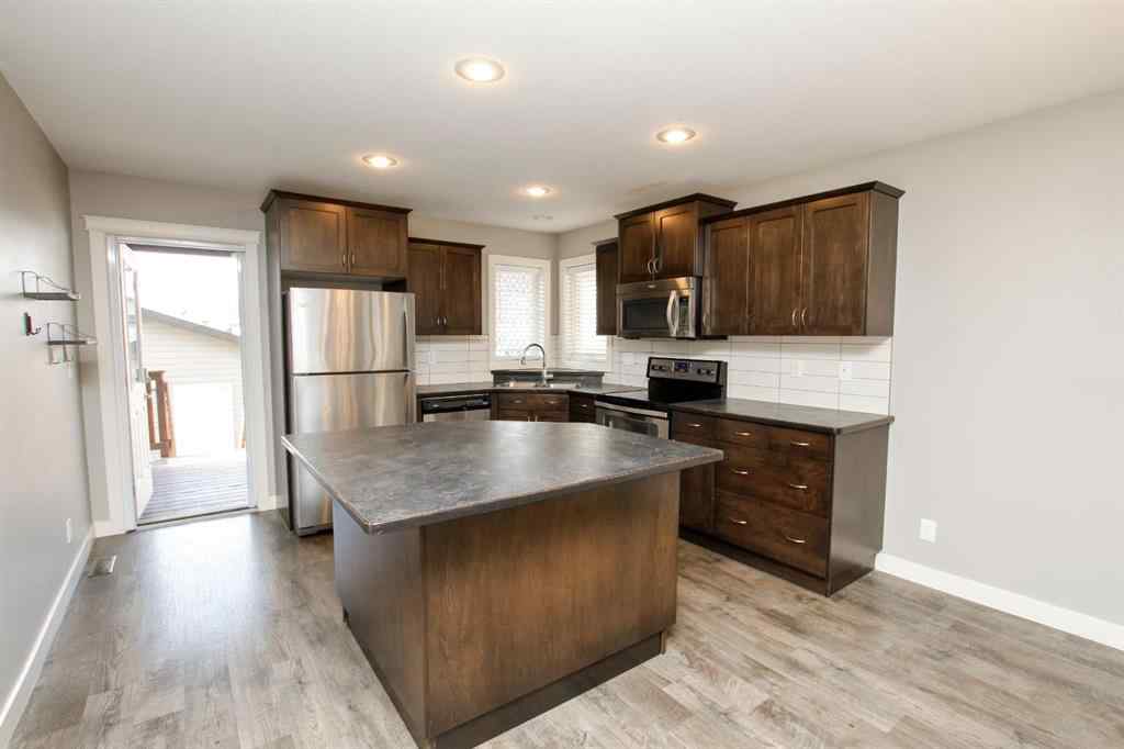MLS® A2256447 - 14 Radcliff Way  in Ryders Ridge Sylvan Lake, Residential