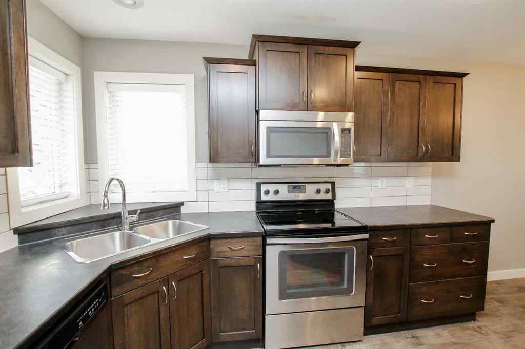 MLS® A2256447 - 14 Radcliff Way  in Ryders Ridge Sylvan Lake, Residential