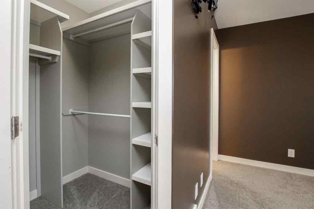 MLS® A2256447 - 14 Radcliff Way  in Ryders Ridge Sylvan Lake, Residential
