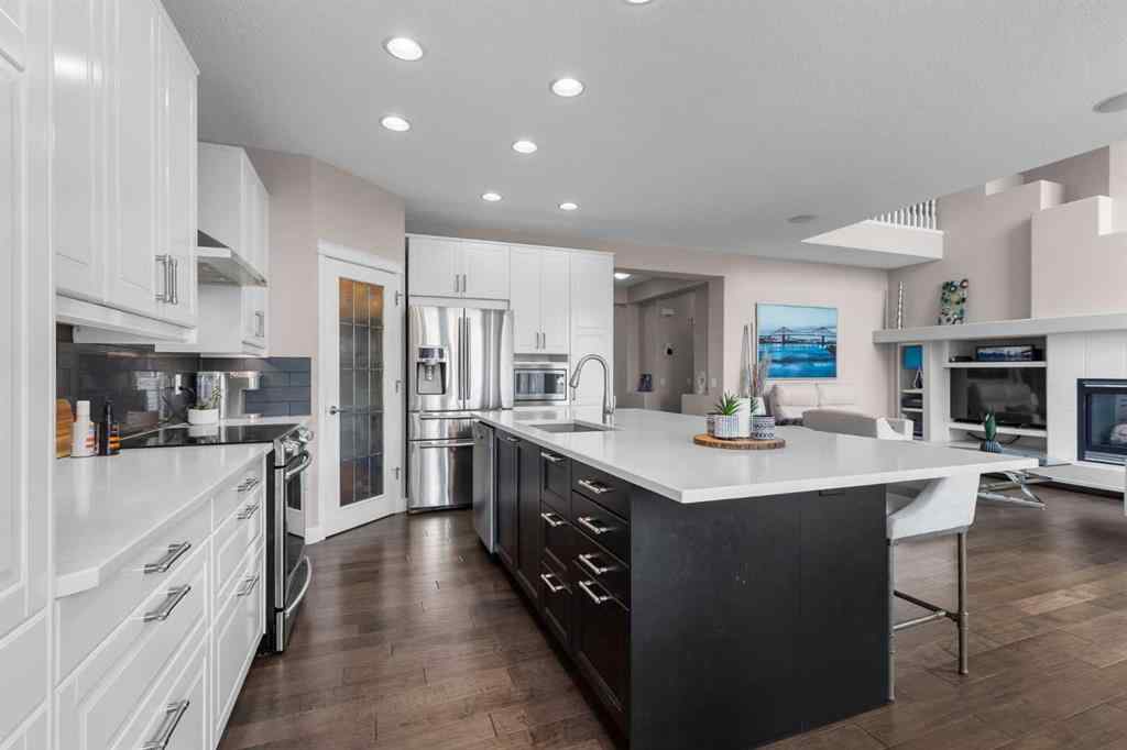 MLS® A2256448 - 14 Chapman Road SE in Chaparral Calgary, Residential