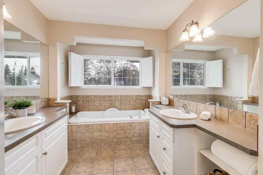 MLS® A2256448 - 14 Chapman Road SE in Chaparral Calgary, Residential