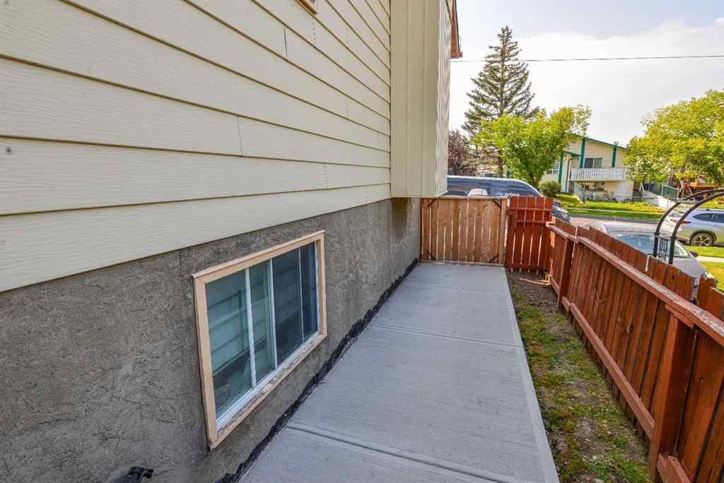 MLS® A2256449 - 8416 Centre Street NE in Beddington Heights Calgary, Residential