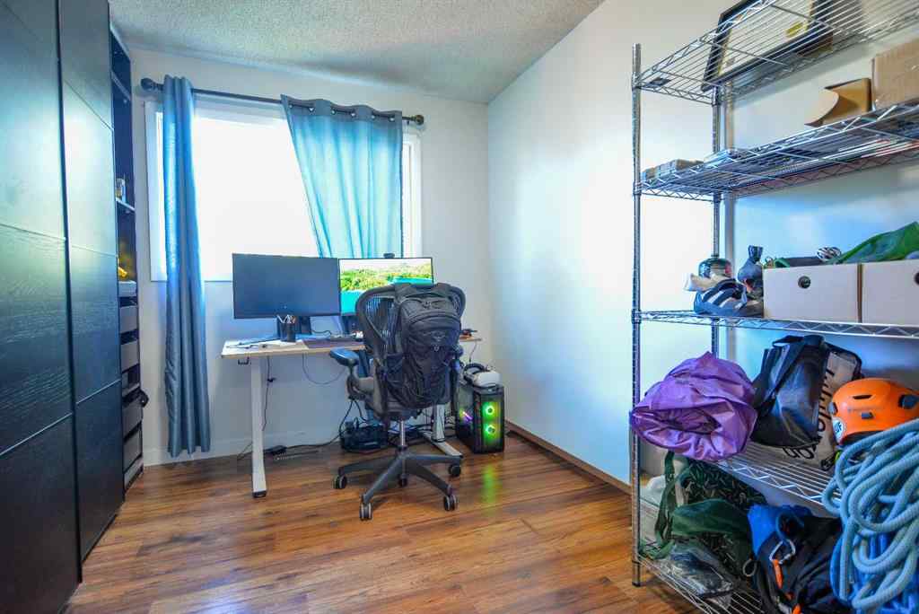 MLS® A2256449 - 8416 Centre Street NE in Beddington Heights Calgary, Residential