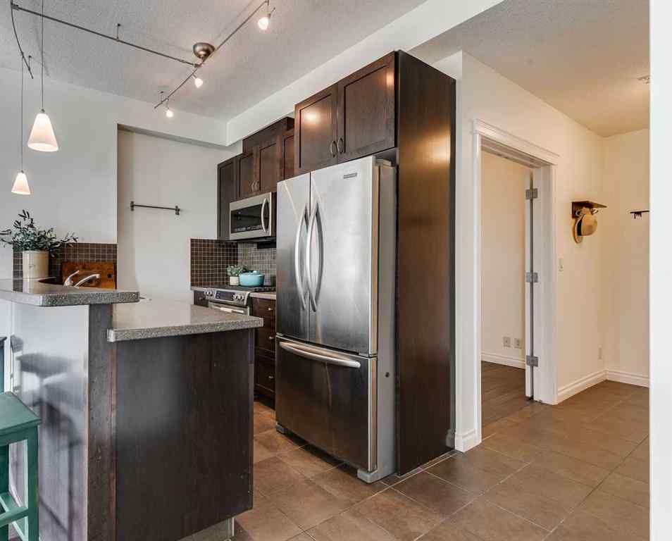 MLS® A2256452 - Unit #3501 24 Hemlock Crescent SW in Spruce Cliff Calgary, Residential
