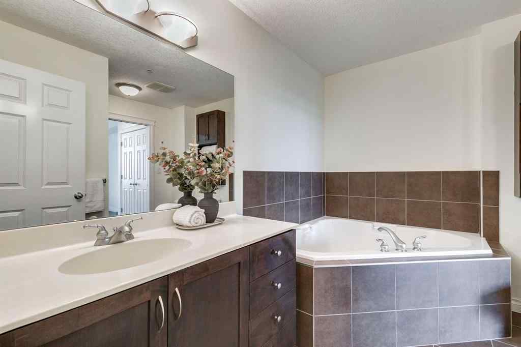 MLS® A2256452 - Unit #3501 24 Hemlock Crescent SW in Spruce Cliff Calgary, Residential