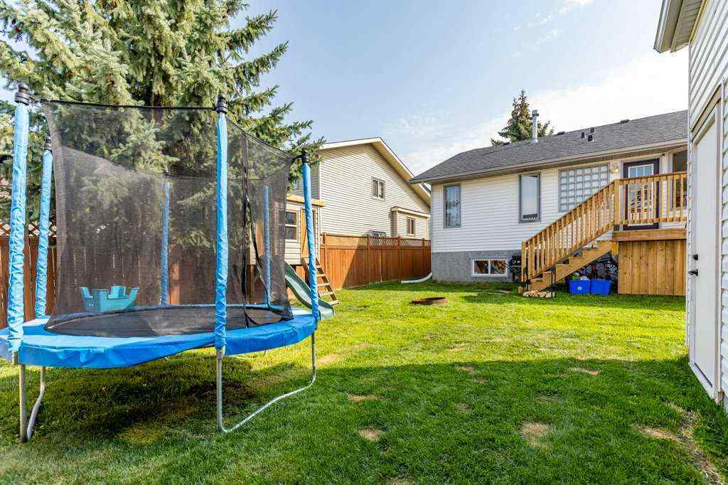 MLS® A2256453 - 21 West Mcdougal Road  in West Valley Cochrane, Residential