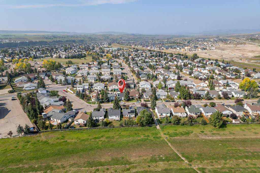 MLS® A2256453 - 21 West Mcdougal Road  in West Valley Cochrane, Residential